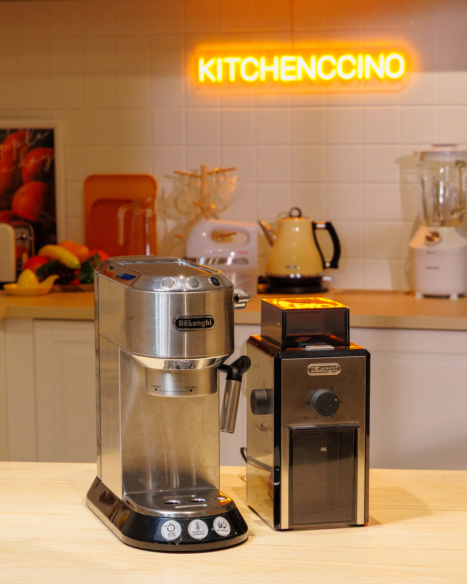 드롱기 커피 그라인더와 에스프레소 머신